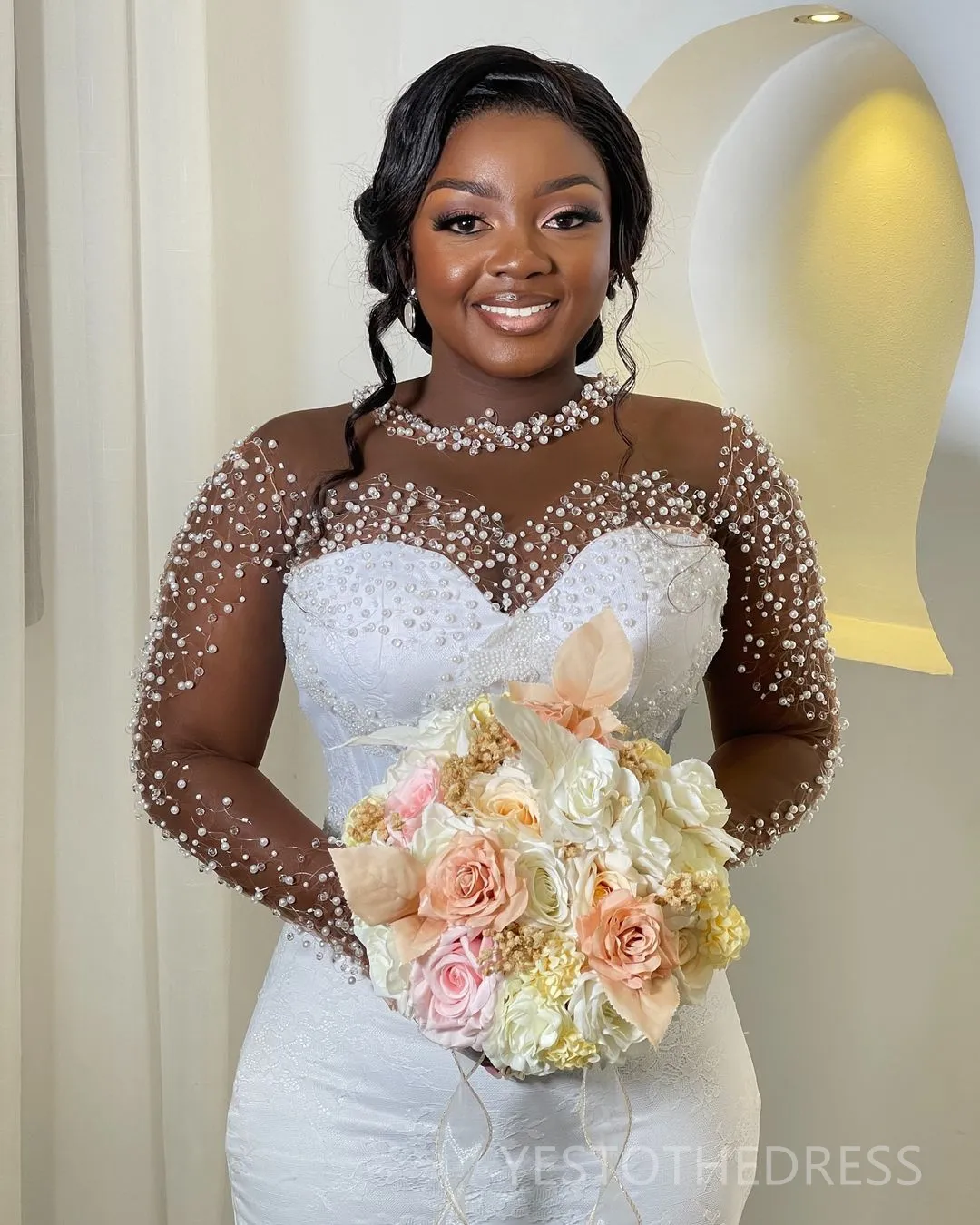 Vestido De Novia Nigeriano: Vestido De Novia De Sirena De Talla Grande Con  Cuello Transparente, Mangas Largas Y Perlas De Encaje Con Cuentas, Perfecto  Para Mujeres Negras De 190,77 € | DHgate, image size:1080x1350