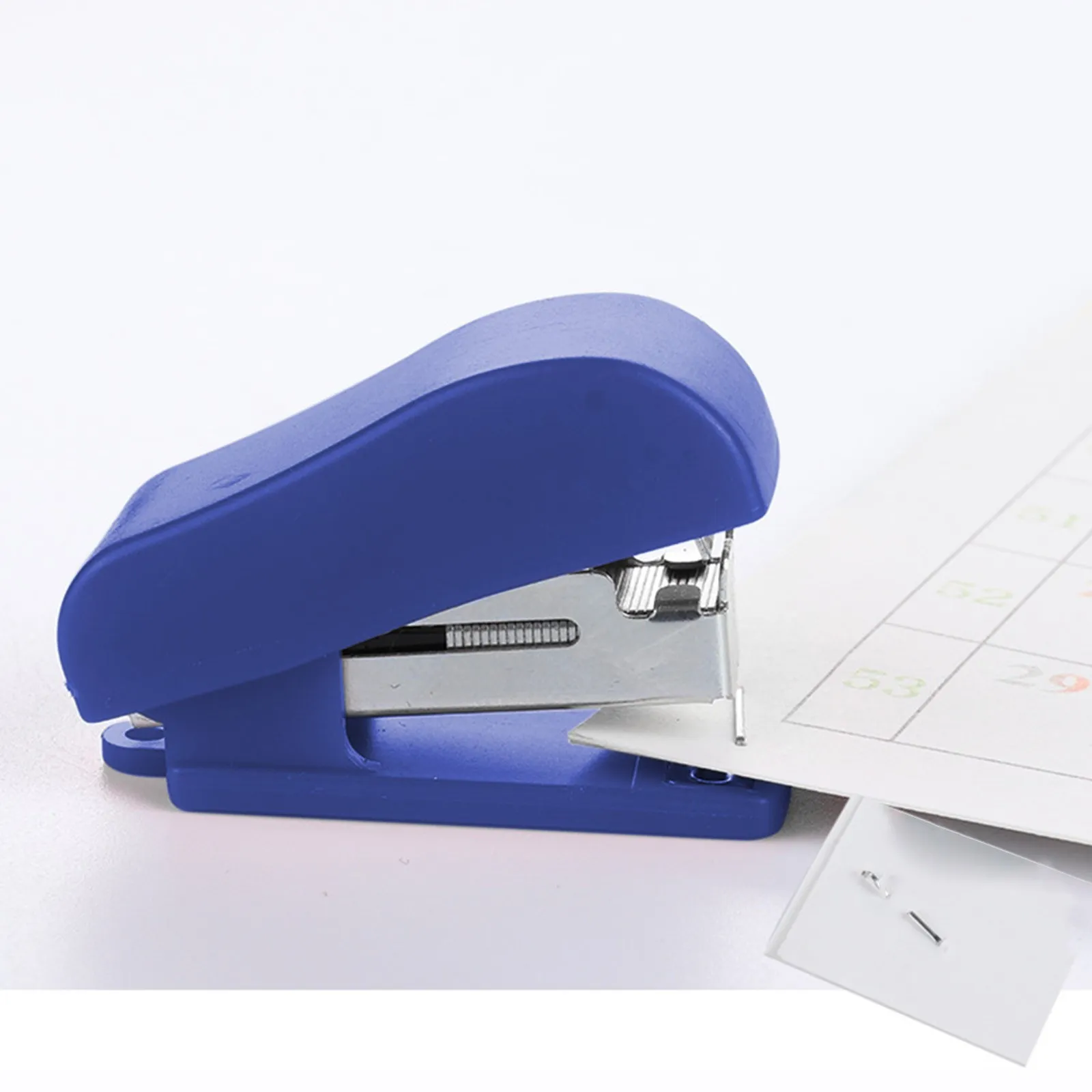 thumbnail image 2 of DA-650 Mini Stand-Up Stapler With Staple Remover 2 of 13