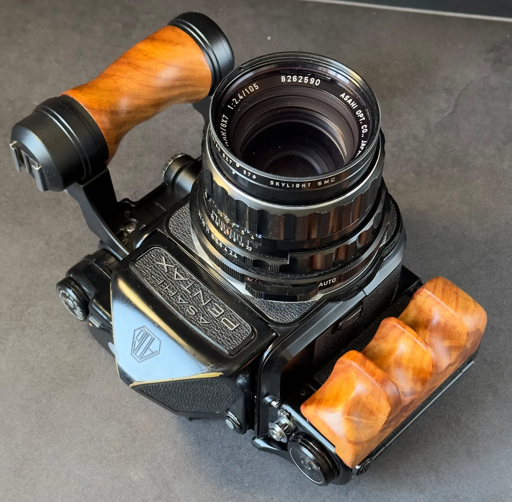 Pentax Wood Hand Grip ペンタックス 6x7 67 67II Pentax 6x7 Wooden Hand Grip - Accessory – Kamerastore