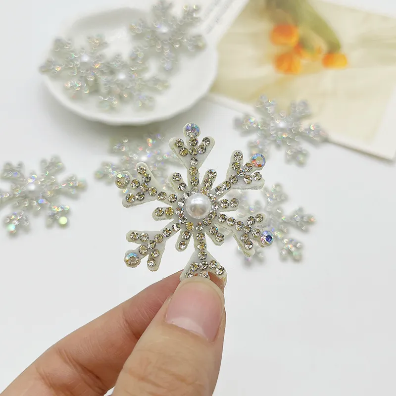 Sparkling Crystal Large Snowflake Pin Silver Tone Sparkling Crystal Large Snowflake Pin Silver Tone