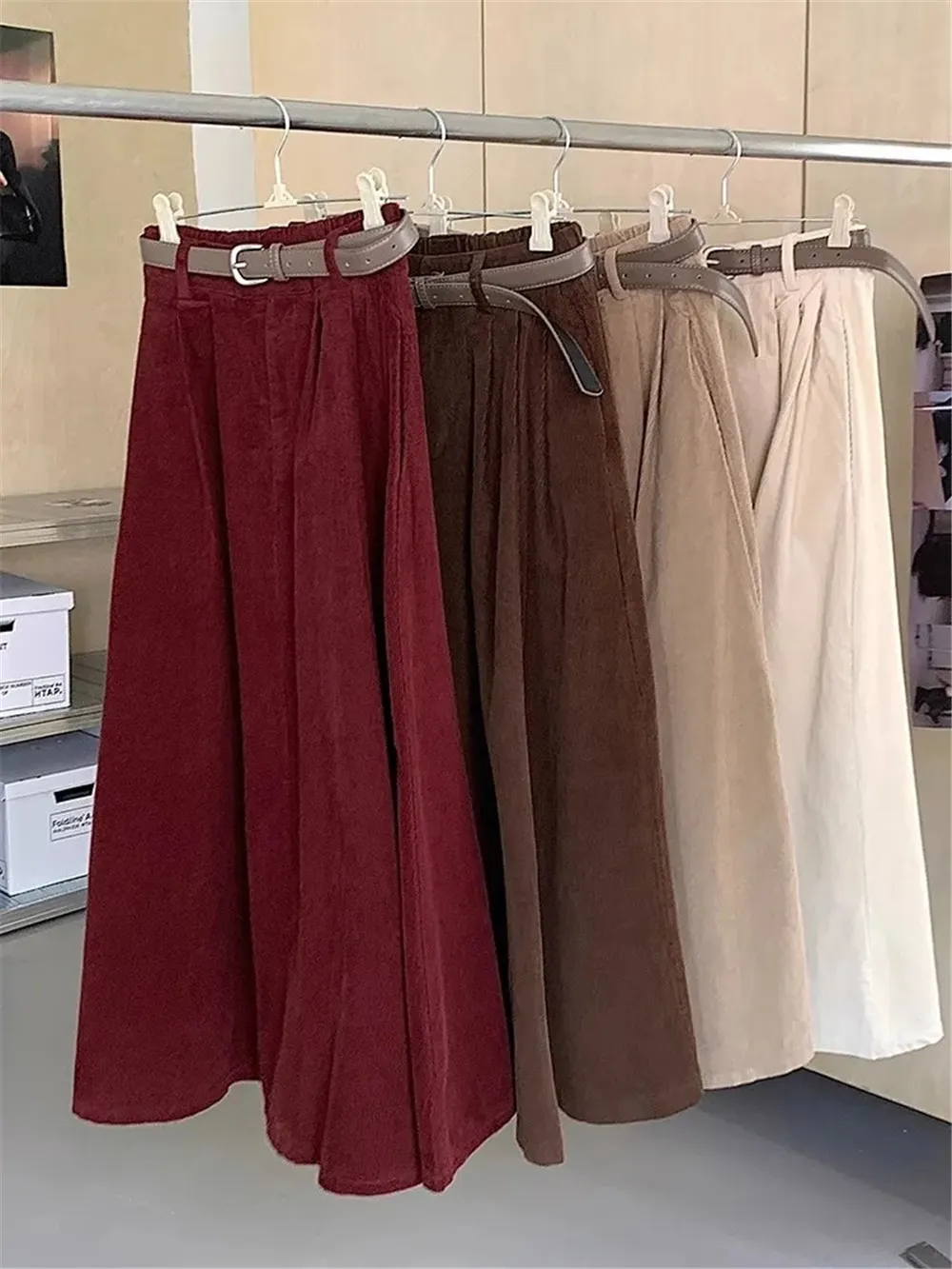 Ensemble Jupe-pull Velours Côtelé Vintage Années 80 Avec Chemisier à Pois - 18 Mois