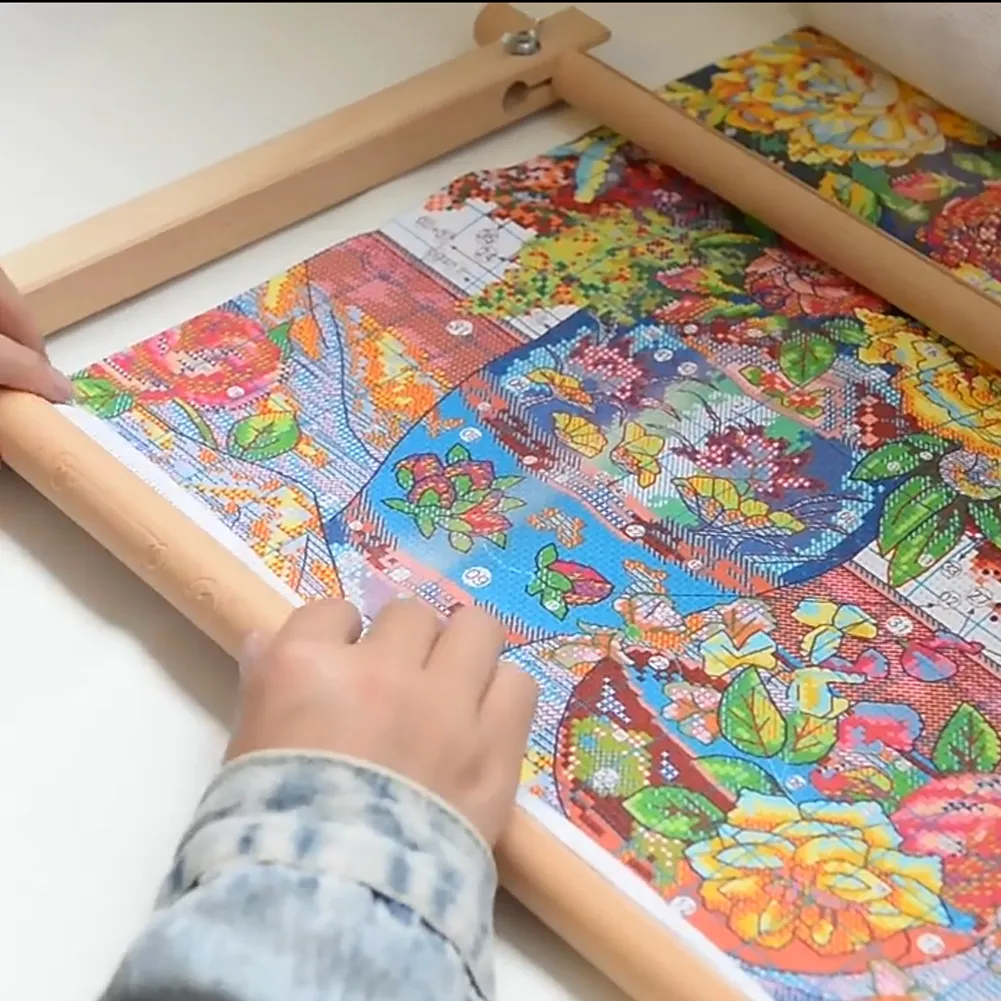 Adjustable Wooden Embroidery Frame Set With Clips – 54.5x30.5cm Cross Stitch Stand