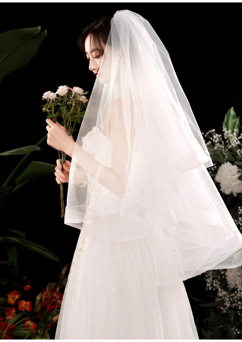 Short Wedding Veils Two Layer Bridal Veils With Comb... From  display picture 2