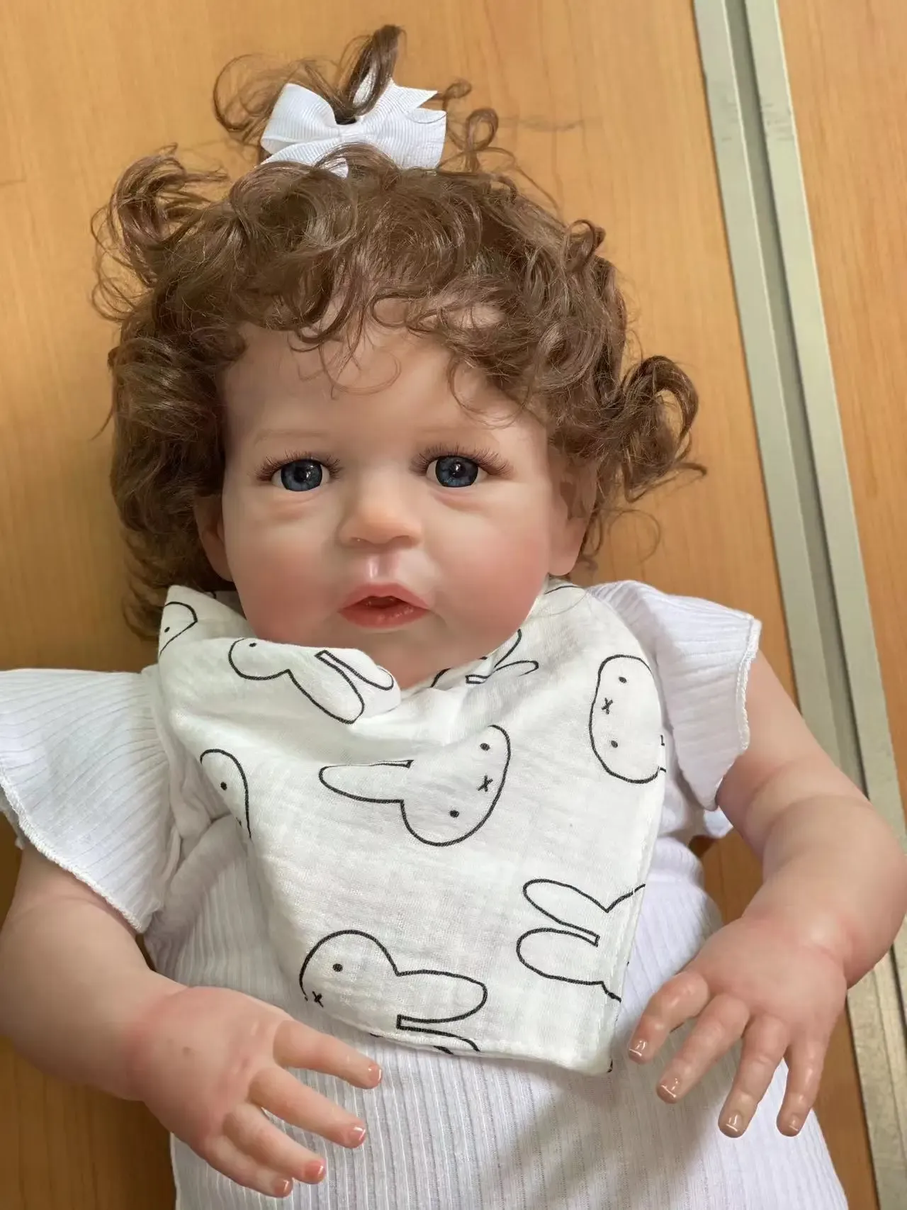 Lifesize Vrouwelijke Pop: 60 Cm Realistische Pasgeboren Babypop Met 3D Huid  En Zichtbare Aderen, Zachte Aanraking, Handgemaakt Van 43,09 € | DHgate, image size:1280x1707