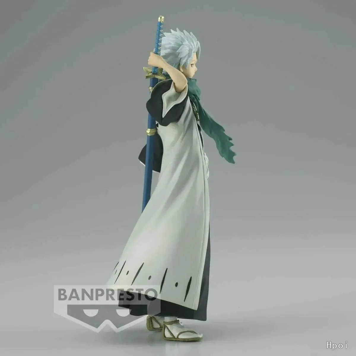 thumbnail image 2 of Frieren Anime Figure - 15cm Standing Pose PVC Collectible Model 2 of 12