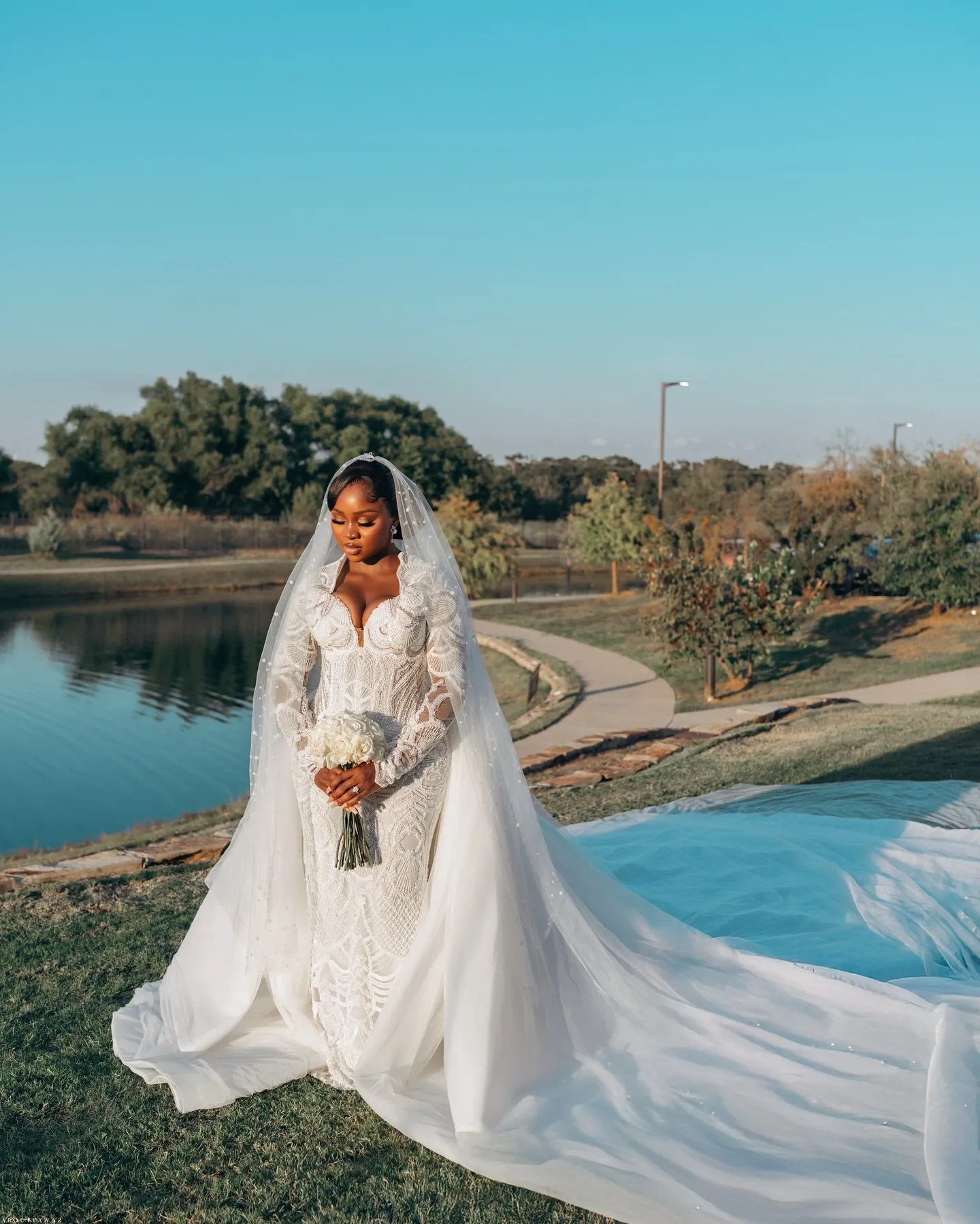 Luxurious Vintage White Mermaid Plus size wedding outfits with Crystals and Beaded Lace - Plus Size, Full Sleeves, Arabic Aso Ebi - Perfect for the