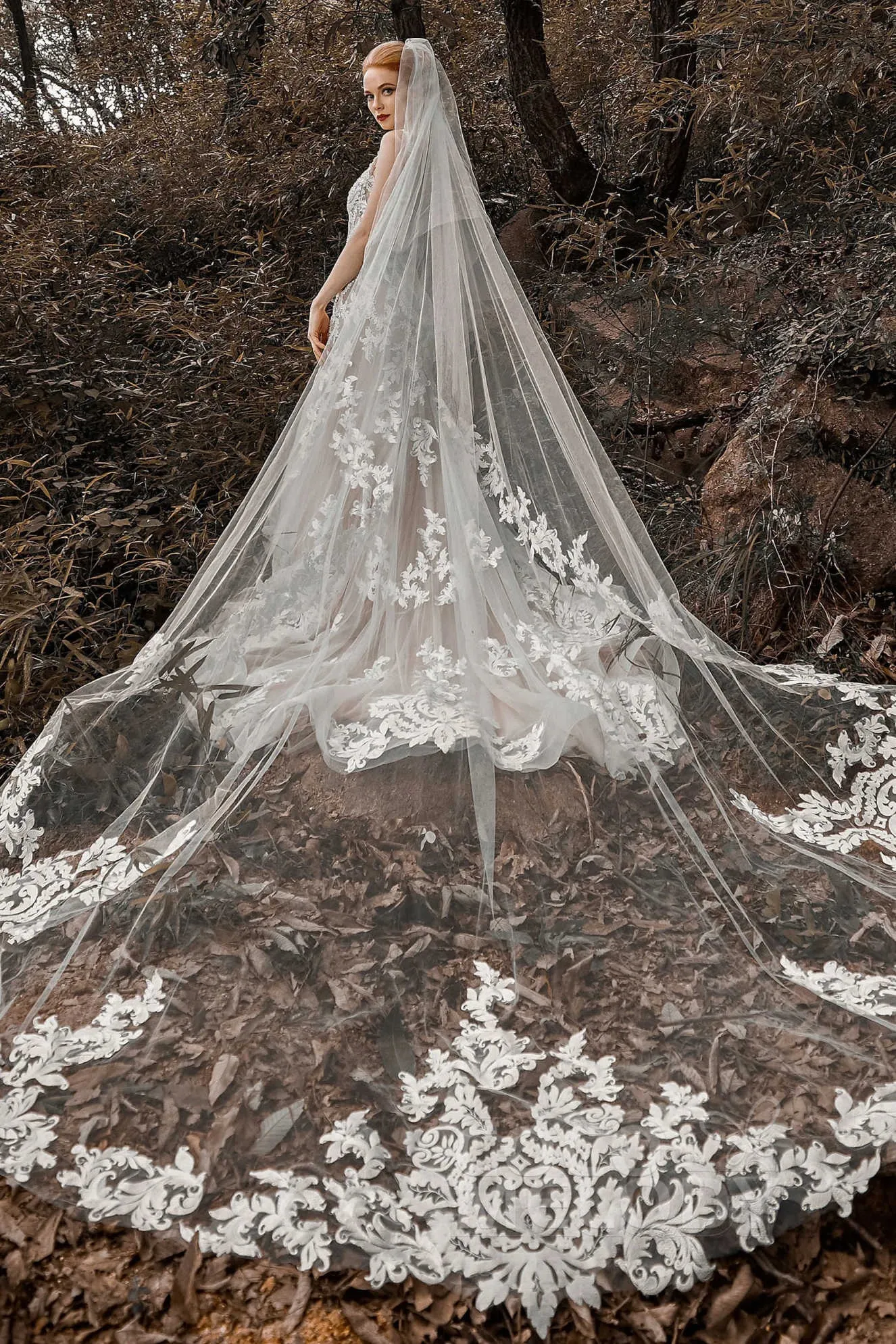 Elegant White Lace Bridal Veil with Comb One-Layer White or Ivory Lace Wedding Veil Tulle Veil for  main image 2