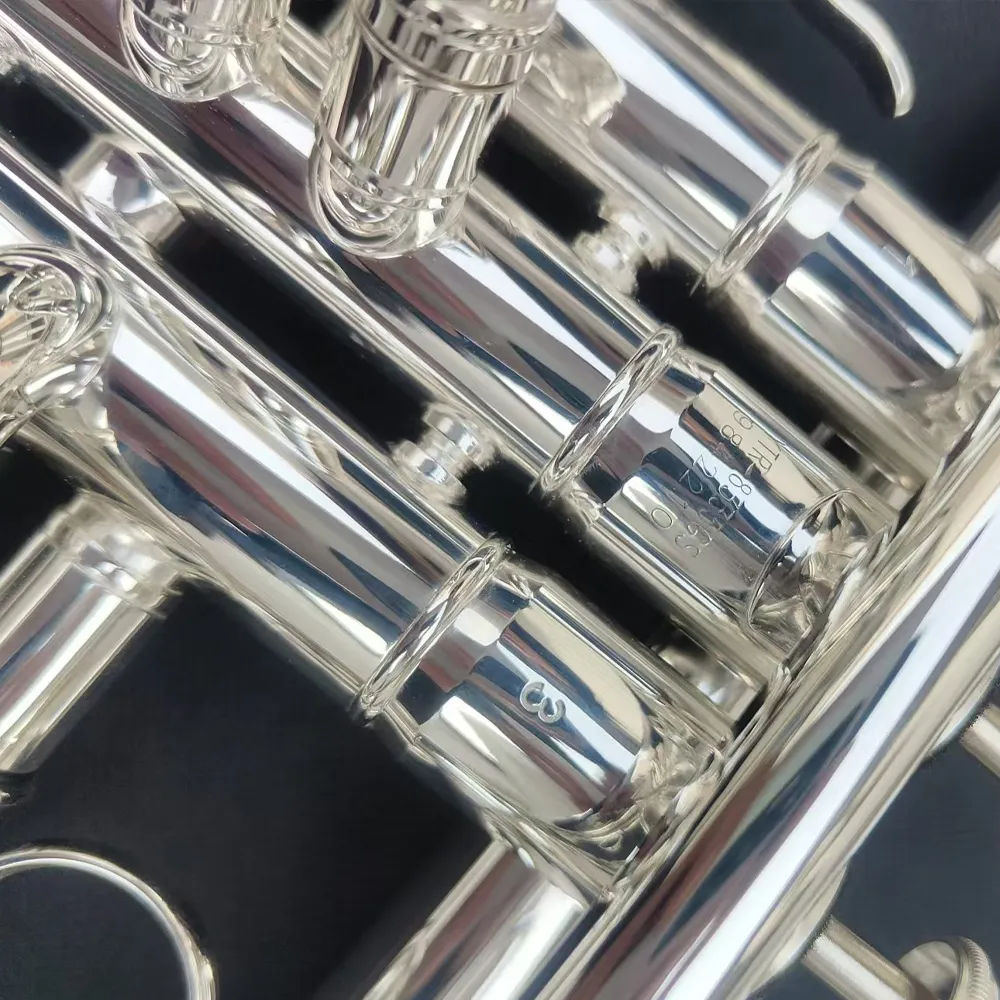 Classic 8335GS B-flat Professional Play Nickel Plated trumpet Silver Made in Japan Craft With Case Accessories