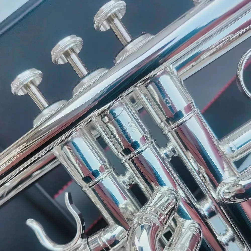 Classic 8335GS B-flat Professional Play Nickel Plated trumpet Silver Made in Japan Craft With Case Accessories