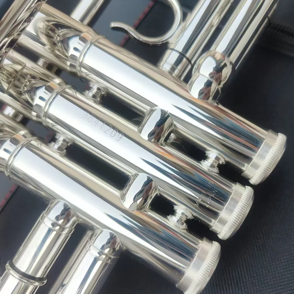 Classic 8335GS B-flat Professional Play Nickel Plated trumpet Silver Made in Japan Craft With Case Accessories