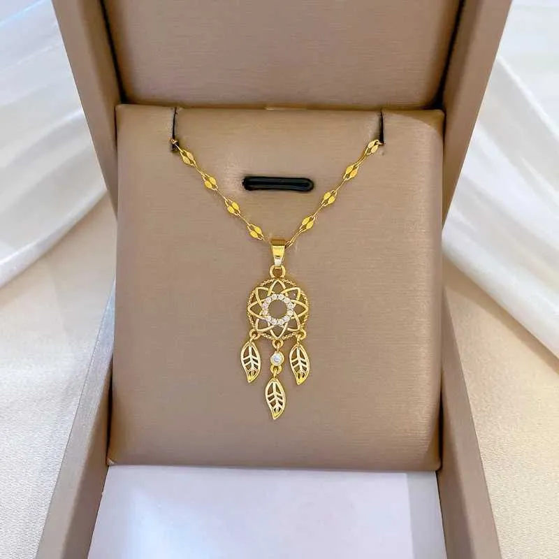 Pendant Stainless Steel Necklaces Gothic Feather Pendants Fashion Mix Match Dreamcatcher Charms Necklace For Women_voghion.com