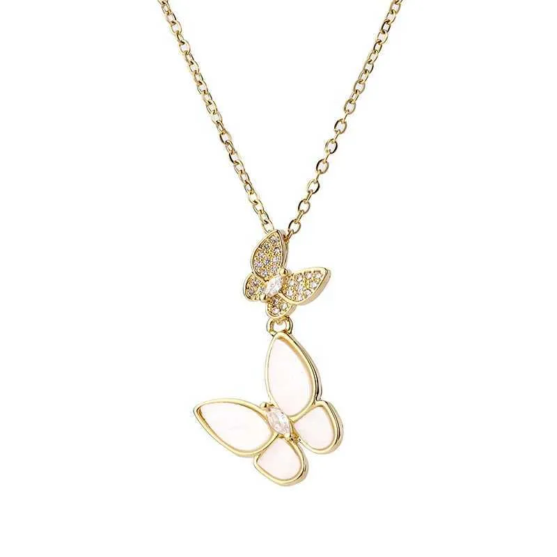 Necklaces Fashion Double Fly Necklace Ladies Light Retro Personality Clavicle Chain Butterfly Pendant Versatile Gift_voghion.com