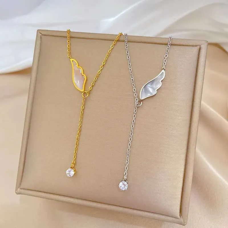 Collane con ciondolo alla moda con conchiglia bianca e ali d'angelo Collana leggera Personalità classica Nicchia Ins Stile semplice_voghion.com