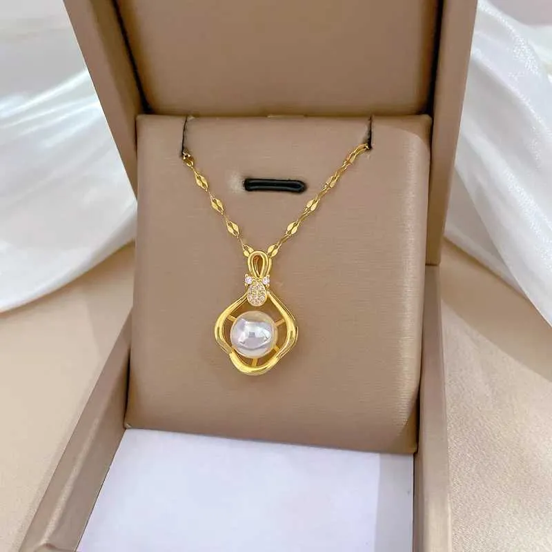 Exquisite Pearl Pendant Necklace Light Luxurious Clavicle Chain_voghion.com
