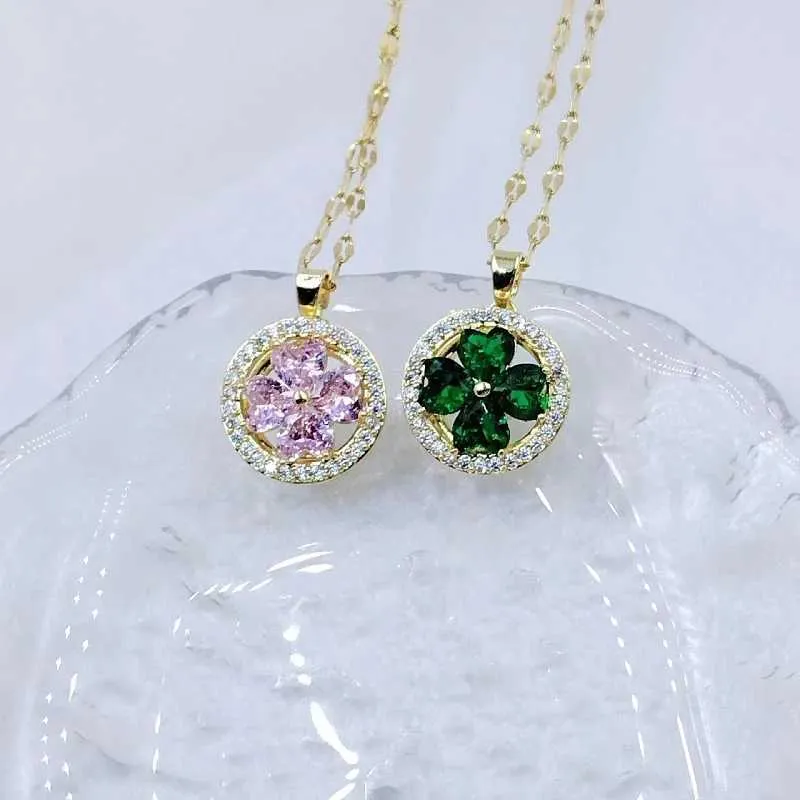 Green Flower Clover Pendant Necklace Vintage Style Gift_voghion.com