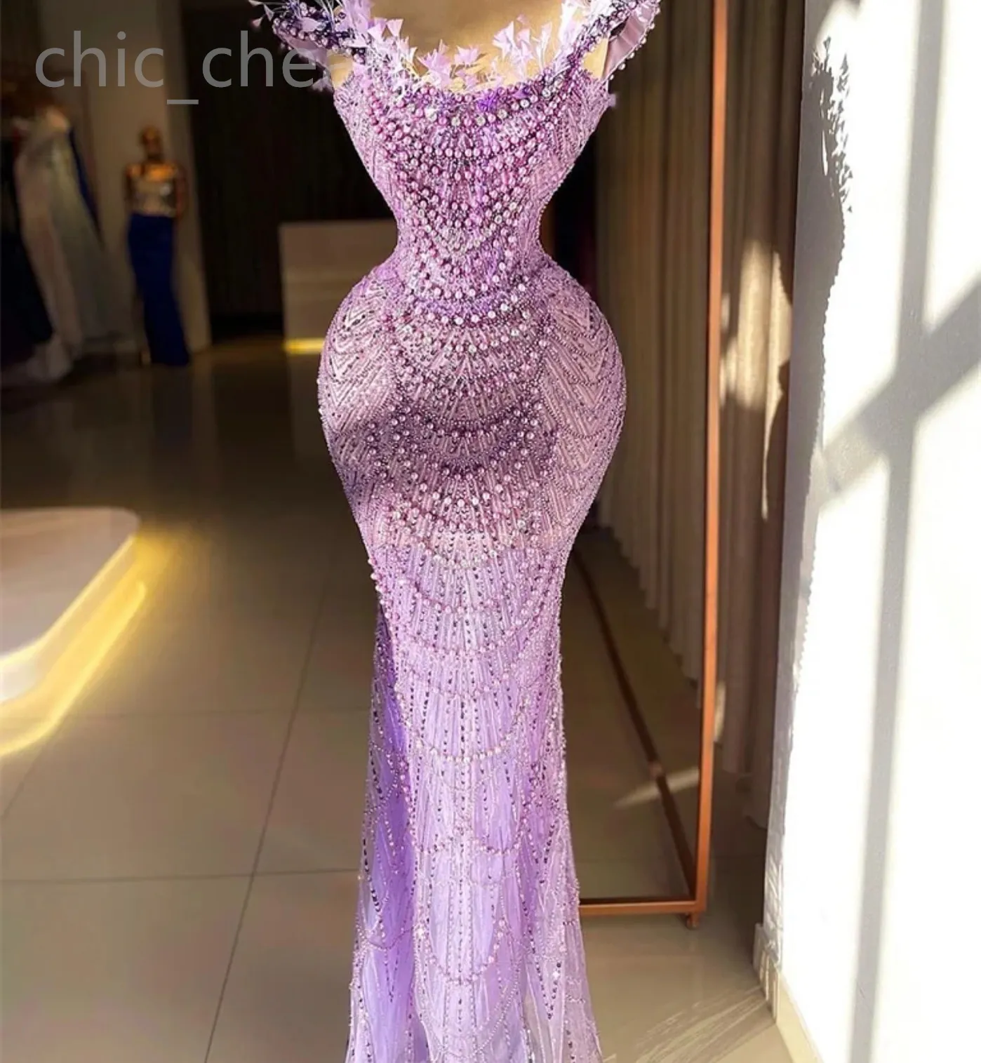 strapless open back dress Mermaid V Neck Backless Lilac Lace Long Prom Dresses With High Slit, M –  morievent main image 0
