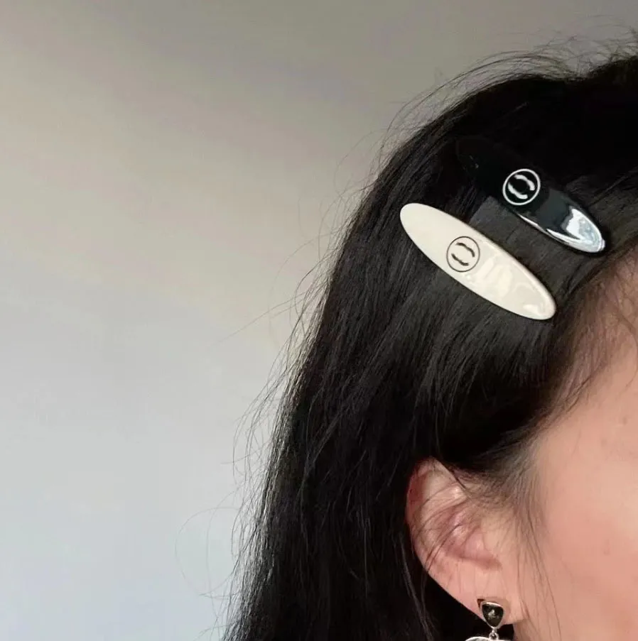 Chic Black Hair Clip/Barrette With Iconic Logo Chanel Hair Clip - 13 For Sale on 1stDibs | chanel barrette  main image 2
