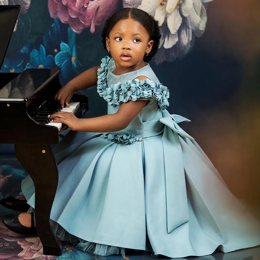 Tulle Flower Vintage Flower Girl Dresses Azazie A-Line/Princess V-Neck Ankle-Length Tulle Flower Tulle Flower Vintage Flower Girl Dresses Azazie A-Line/Princess V-Neck Ankle-Length Tulle Flower