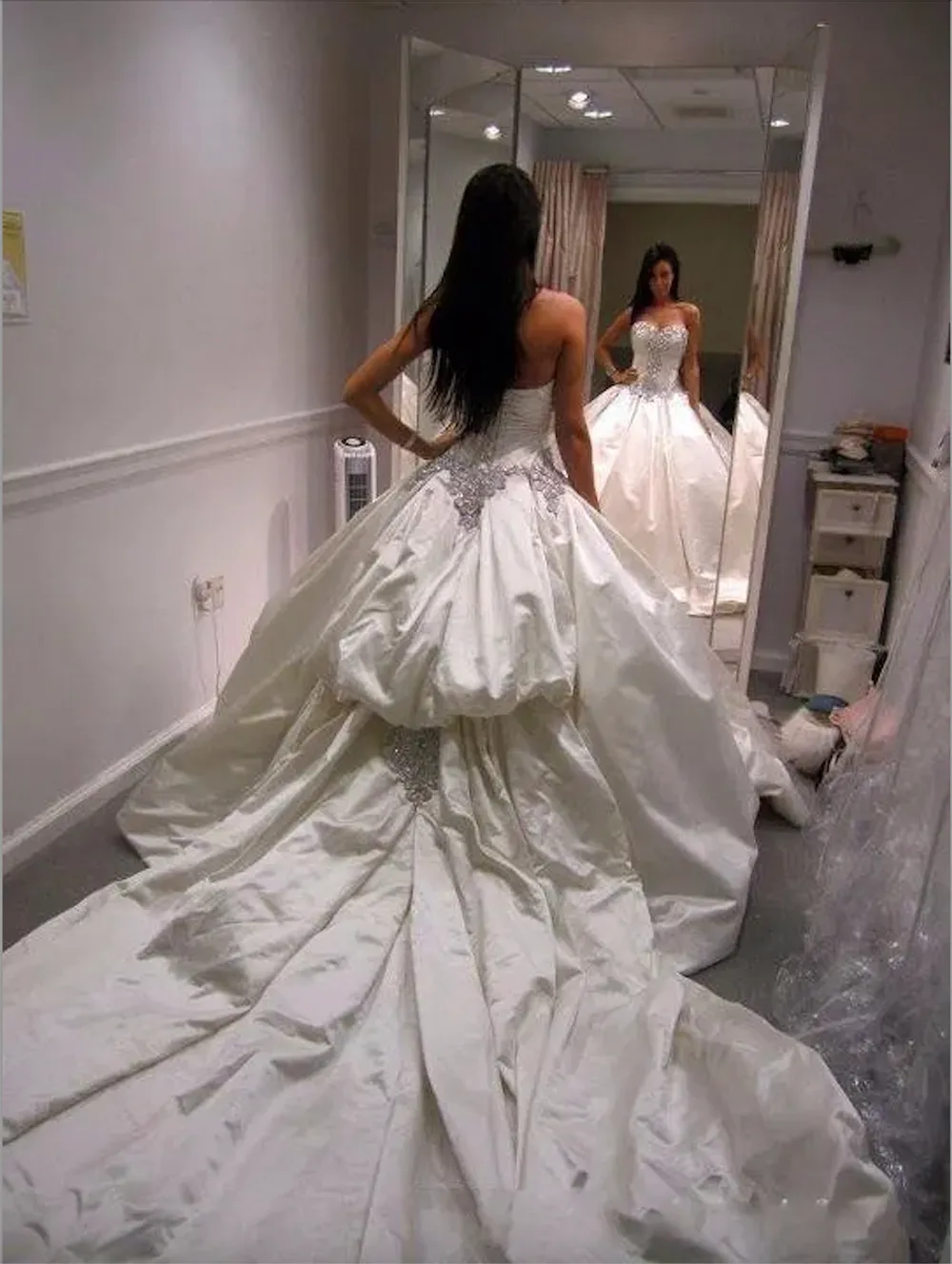Pnina Tornai Ivory Wedding Dresses Sweetheart Ball... From Verycute,  $106.87 | DHgate.Com