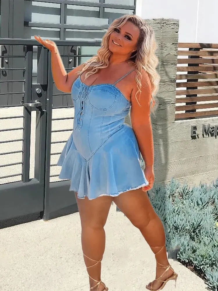 Denim Bodycon Dress for Curvy Women: Summer Style Comfort from