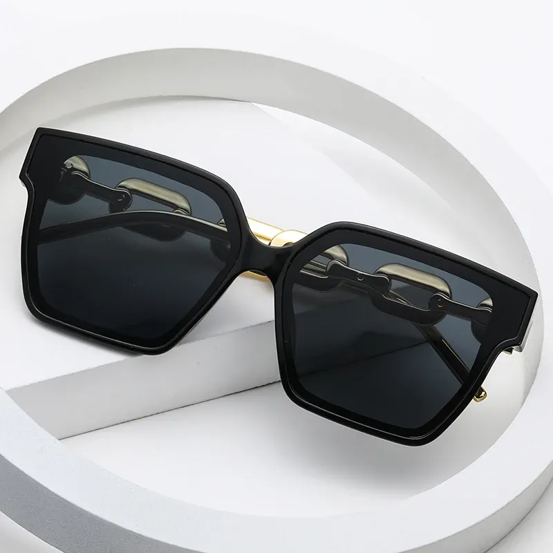Vintage Square Cat Eye Sunglasses, Oversized Frame, UV400 Protection Vintage Oversized Square Cat Eye Sunglasses Women Metal  main image 2