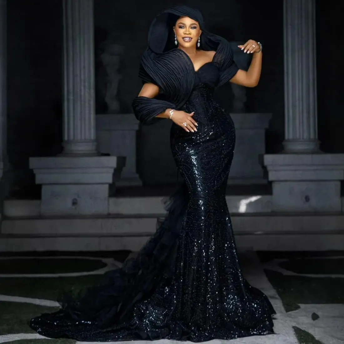 Plus Size Mermaid Prom Black Prom Dress with Detachable Tulle Train - Perfect for Special Occasions and Evening Events in Nigeria