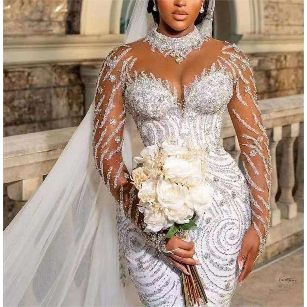 Slimming Fishtail Tail White mermaid wedding dress with Heavy Lace - Industrial Grade Slimming Fishtail Tail White mermaid wedding dress with Heavy Lace - Industrial Grade