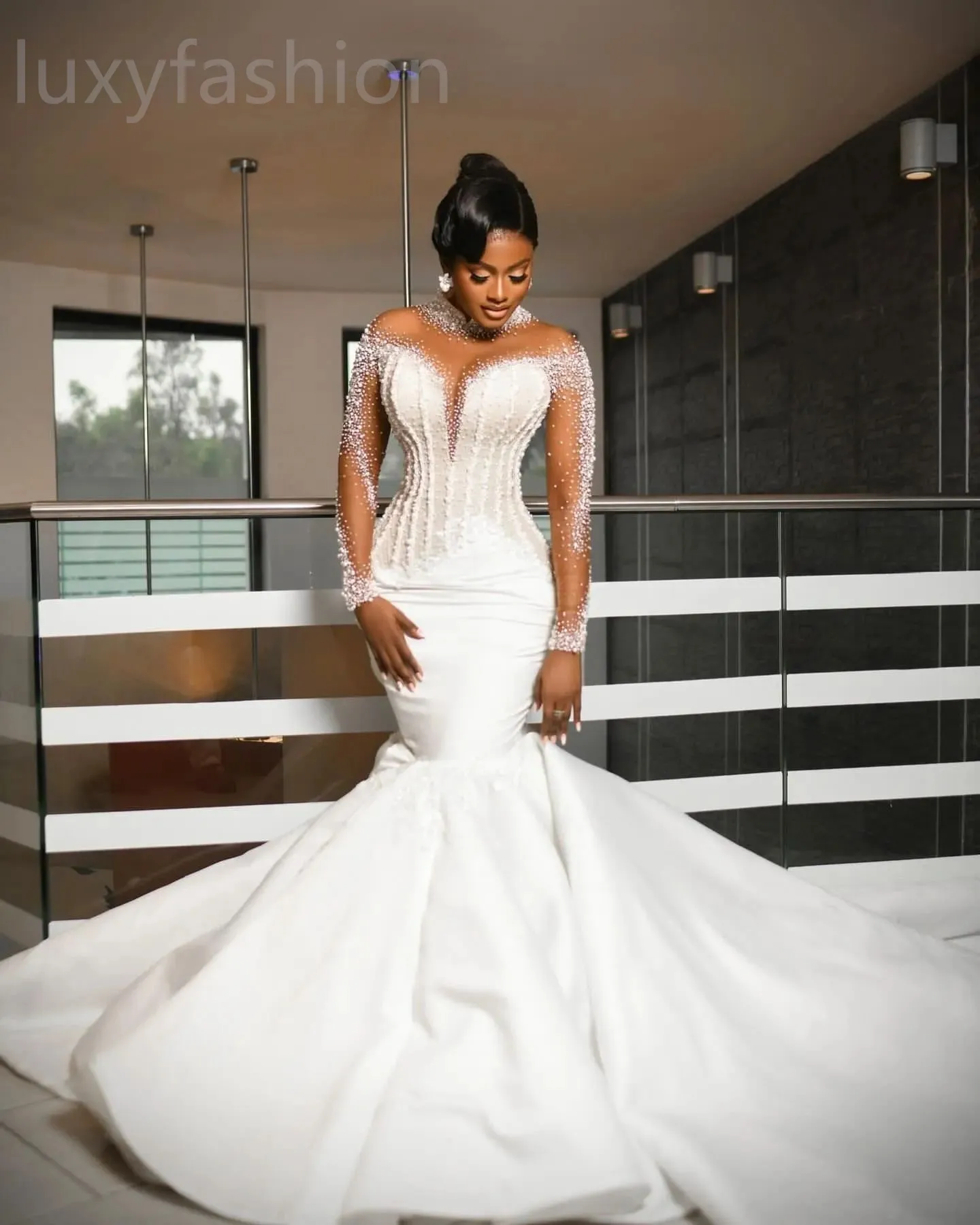 White Satin Mermaid Elegant Evening Dresses Gowns 2025 Beaded Sexy For Women Party LA70713