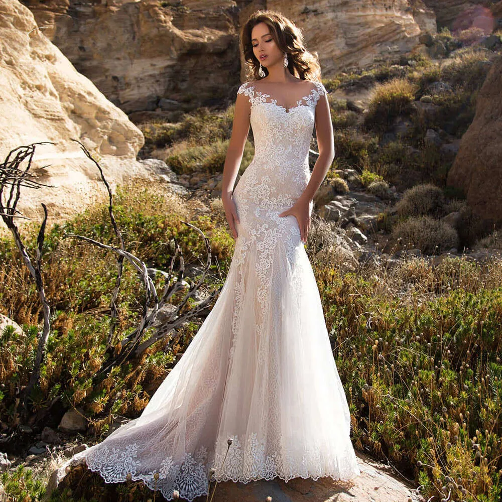 Lace Lace mermaid bridal dress with Sleeves, Scoop Neck, Appliques, Button, and Sweep Train - Trumpet Bride Gown 0605