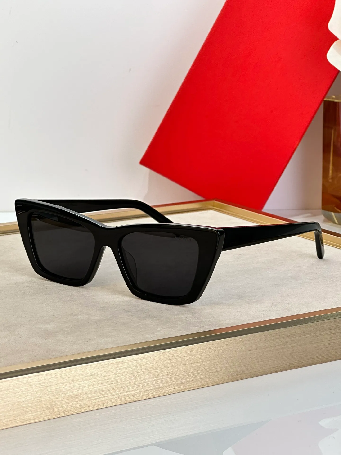 UV400 Sunglasses: Retro Cat Eye Fashion Sunglasses With 400 