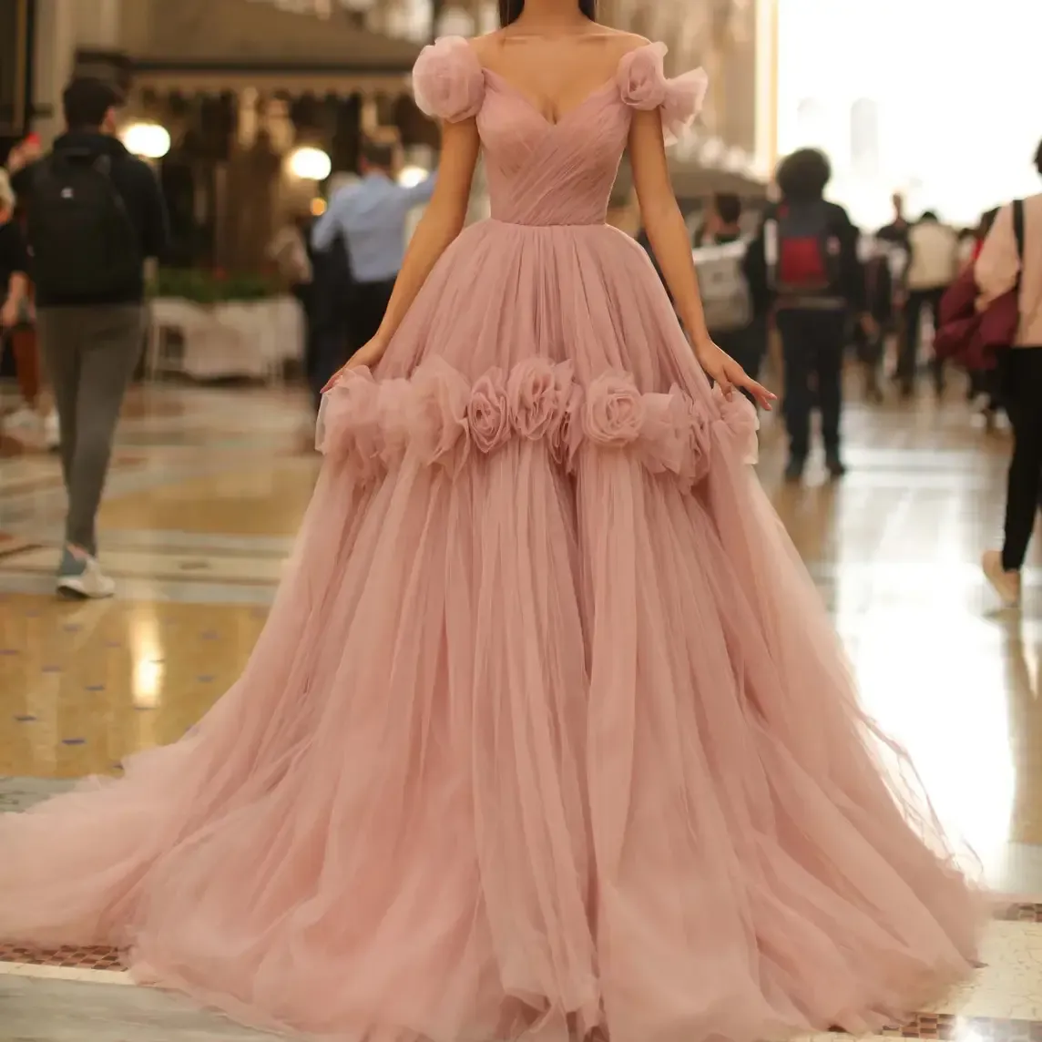 Robe De Bal Rose Taille 10 - Neuve Sans étiquettes - Style Bal Gown En Dentelle Polyester