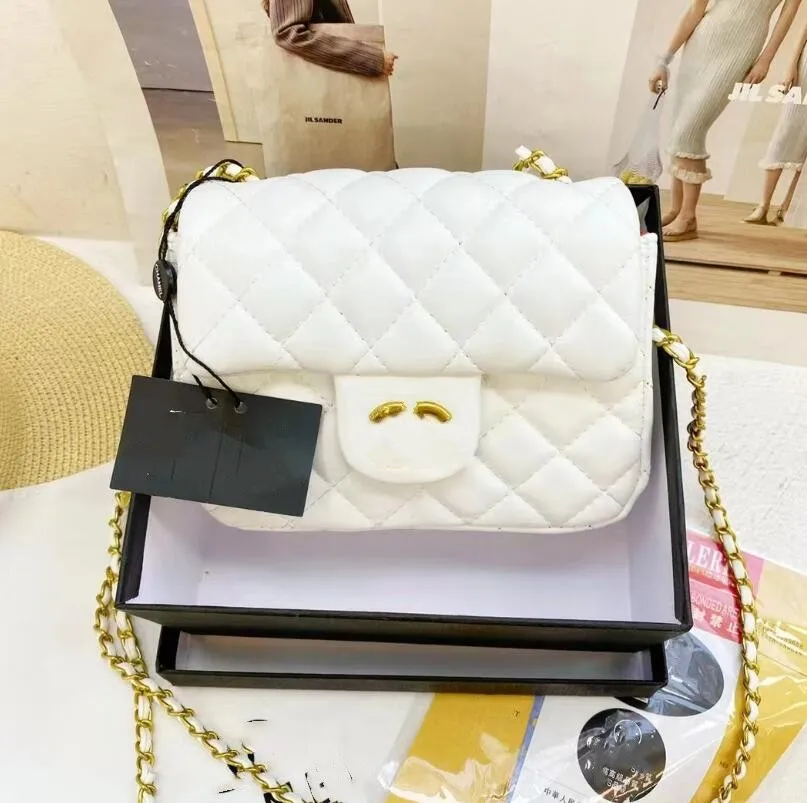 Small white purse hotsell