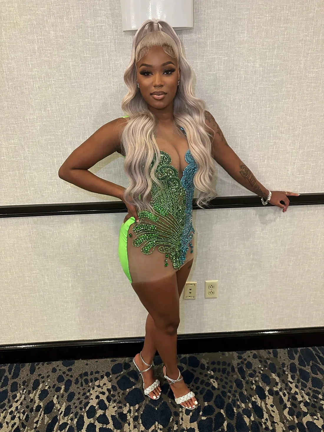 Crystal Sheer Short Prom Dresses for Black Girls African American Cocktail  Homecoming Party Gowns from Dhgate Prom Dresses - price 145.17
