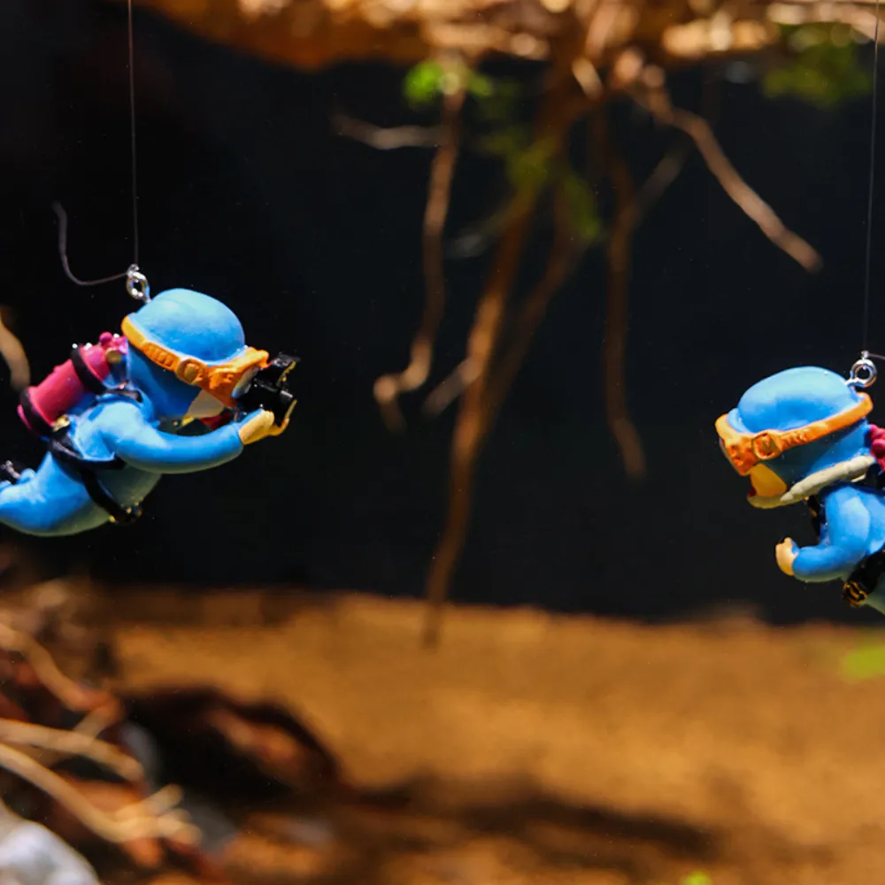 Aquarium decoration toys outlet