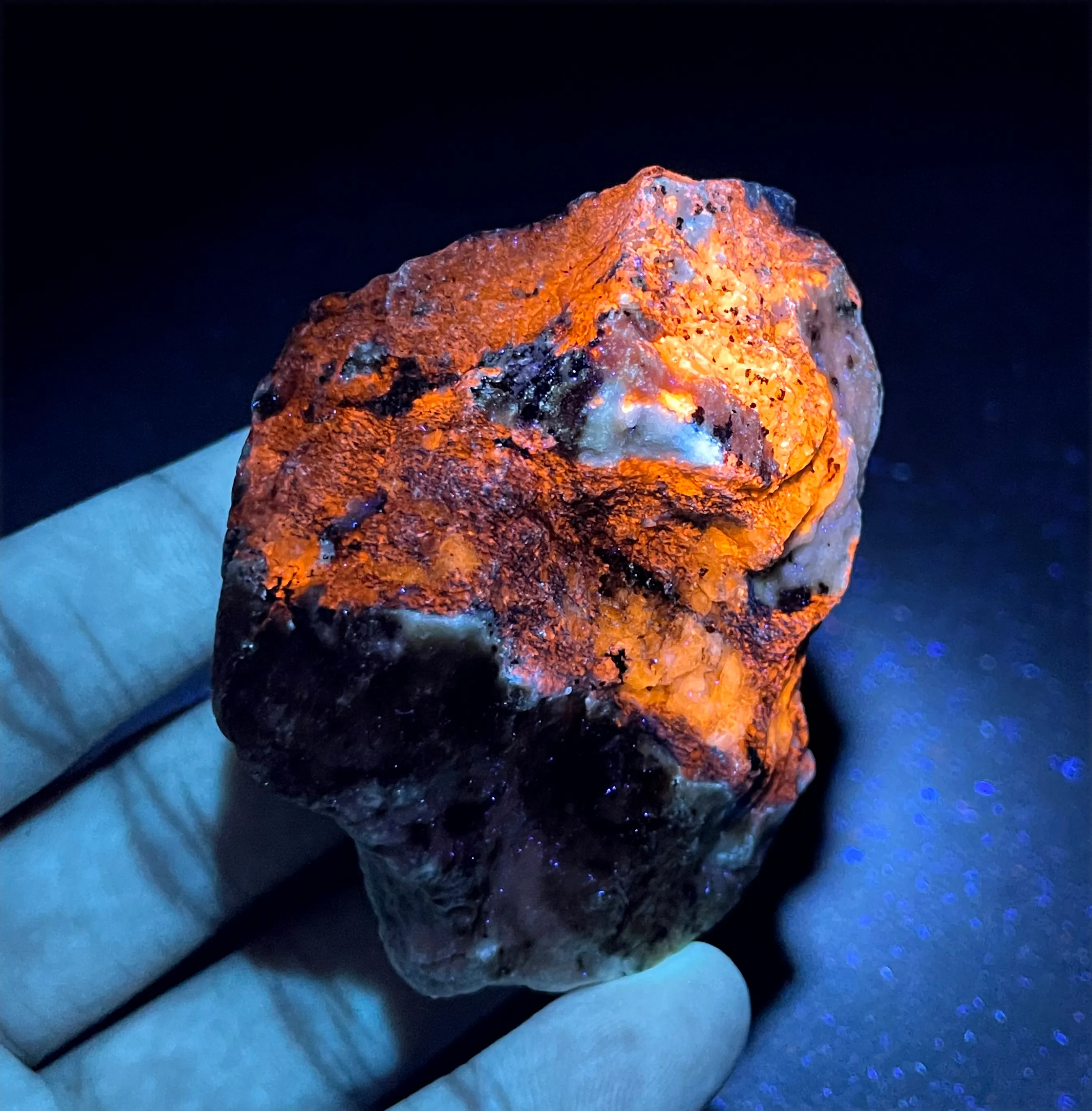 BEST! 100% Natural Afghan Orange Fluorescent Blue Sodalite