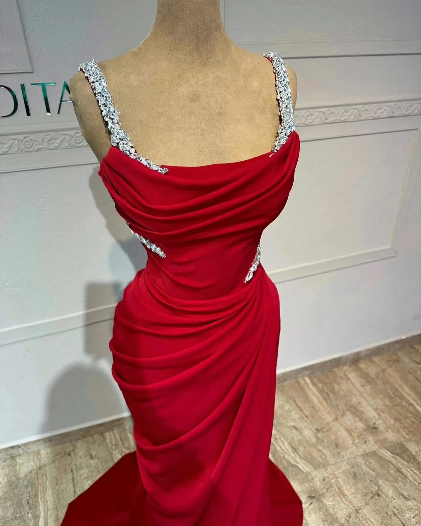 Simple Evening Dresses For Women Spaghetti Strap Sleeveless Gown Crystal  Ruffles Sweep Train Dress Party Prom Custom Made From Cherisheddress,  $142.33 | DHgate.Com
