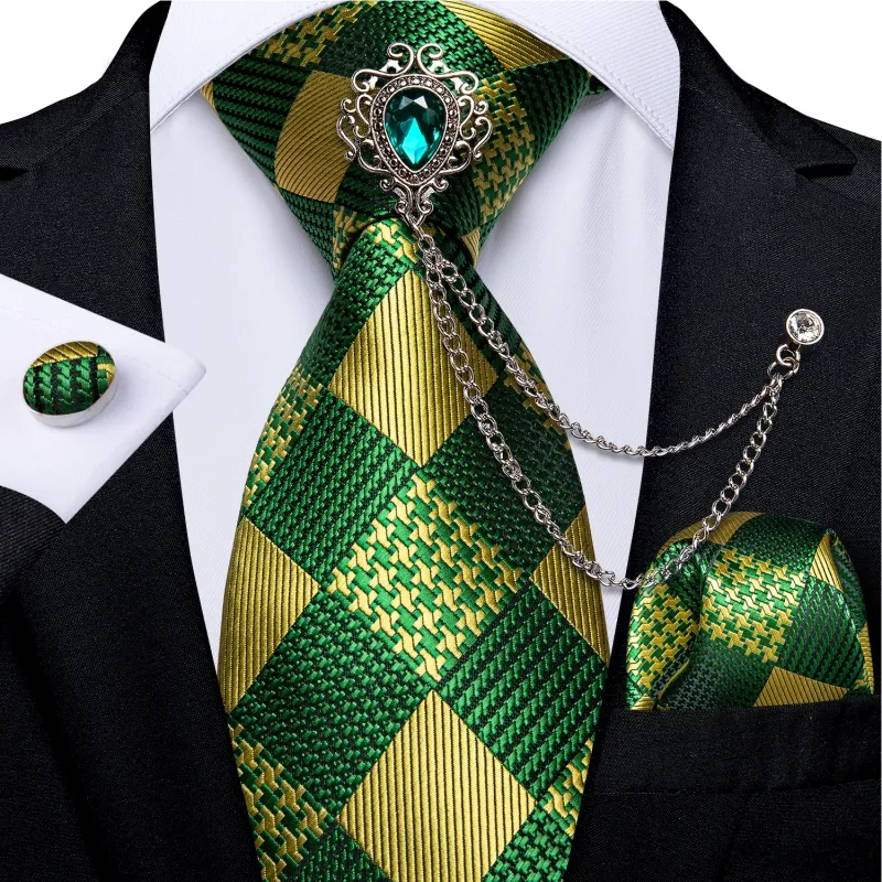 Men's Polyester 2.5" Neck Tie & Hankie Set – Formal Wedding Emerald Green – Vesuvio Napoli