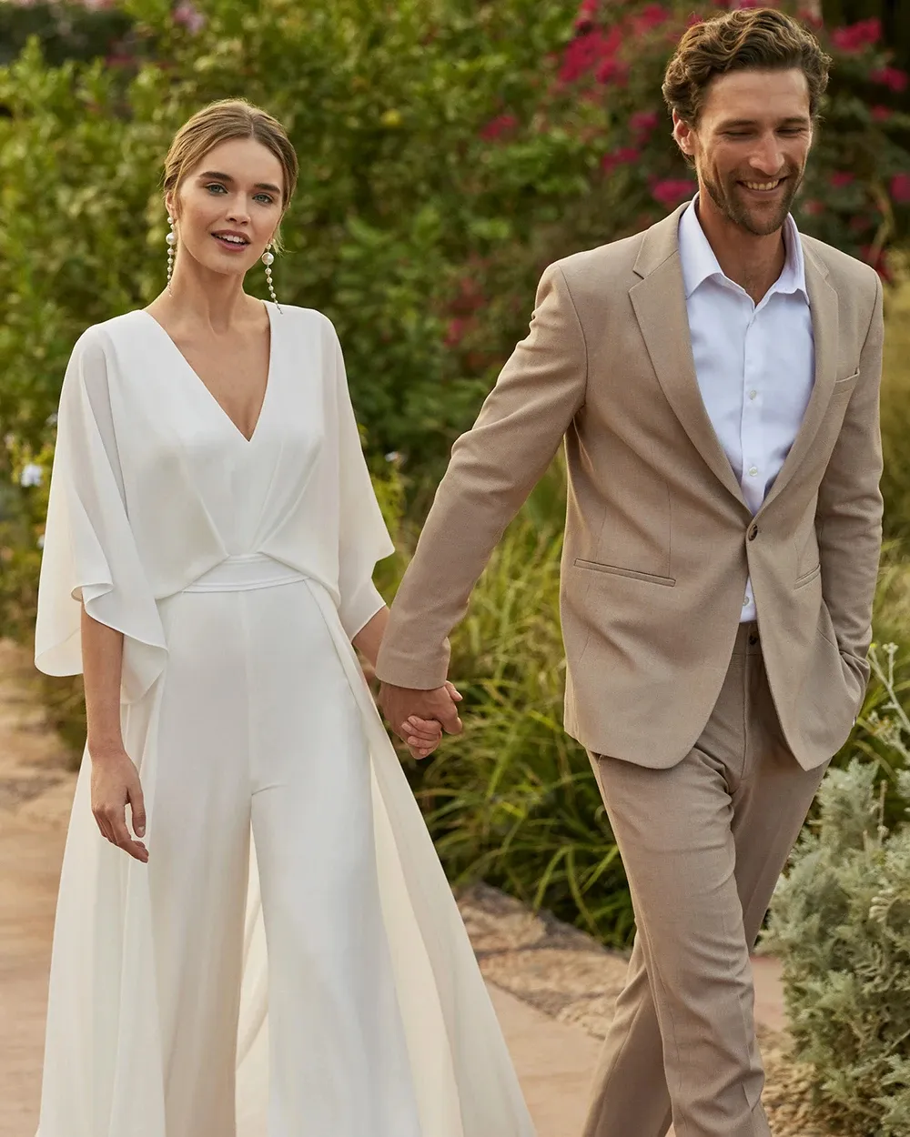 White Chiffon Jumpsuit Wedding Dress With Detachable Train And V Neckline Perfect For Beach Weddings From Chicweddings 114.72 DHgate.Com