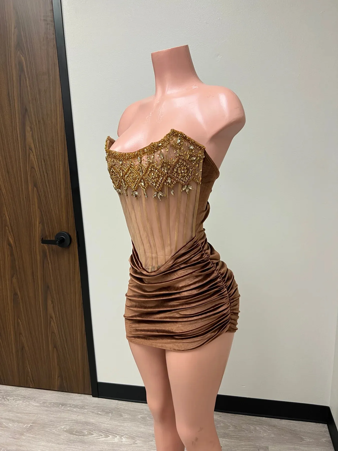 brown short prom dresses Chic A-line Square Short Sleeve Prom Dress Brown Evening Gowns MHL2874 main image 1
