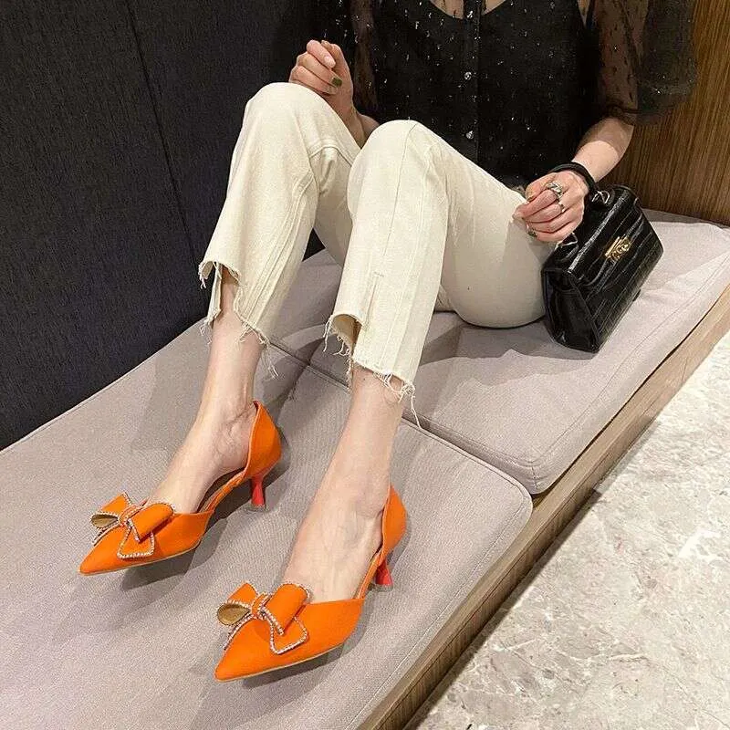 2024 Summer New Orange Niche Design Sense Of High Heels Elegant Pointy Bow Rhinestone Fashion Commuter Wind Womens Shoes X241004