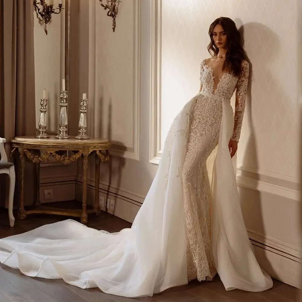 2024 long sleeve wedding dresses Lace Ballgown Bridal Dress with Long Sleeves and Sweetheart Neck