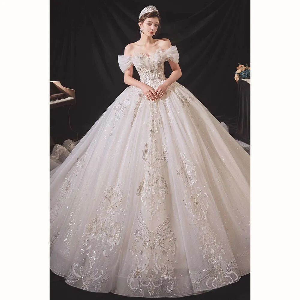 Custom-made High-Quality Princess Princess Bridal dress with Romantic Off-Shoulder Lace Applique, Sequin Beading, and Bridal Gown Custom-made High-Quality Princess Princess Bridal dress with Romantic Off-Shoulder Lace Applique, Sequin Beading, and Bridal Gown