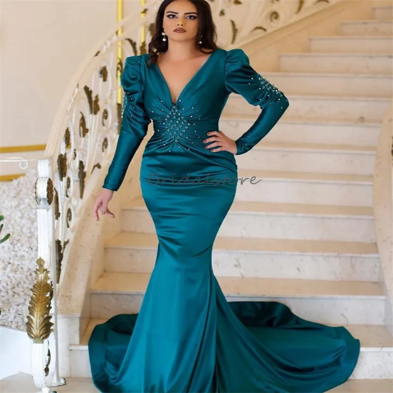 green emerald velvet dress La Femme 32932 Prom Dress - Royal Blue