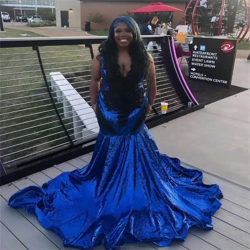 Shine Blue And Black Prom Dresses With Diamond... From Cohodress, $177.79 |  DHgate.Com