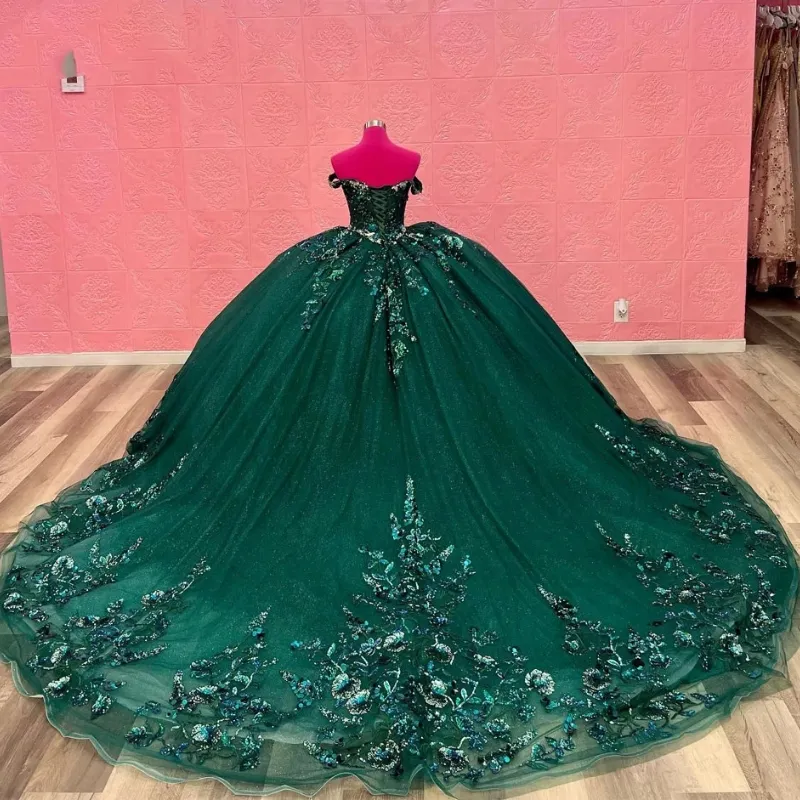 Ball Gown Beaded Quinceanera Dress Spaghetti Straps Emerald Green Sweet 16 Dress Y1621