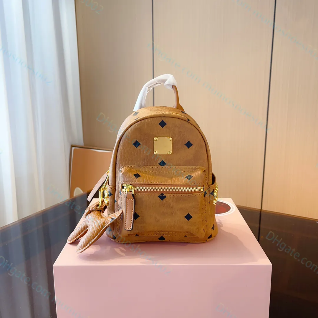 Luxury Stark Packs Designer Shoulder Bags Exquisite Handbags Outdoor Packs Package Leisured Backpack Cattlehide Shoulder Packs Socialite Totes