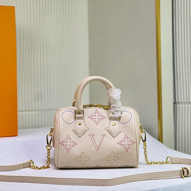 Originality Designer White Leather Boston Bag For Women Fashionable Embroidered Shoulder Handbag With Clutch Maison Kitsune Tote Bag Purse Pillow Travel And Brand Logo From Mollybag 44.8 DHgate.Com