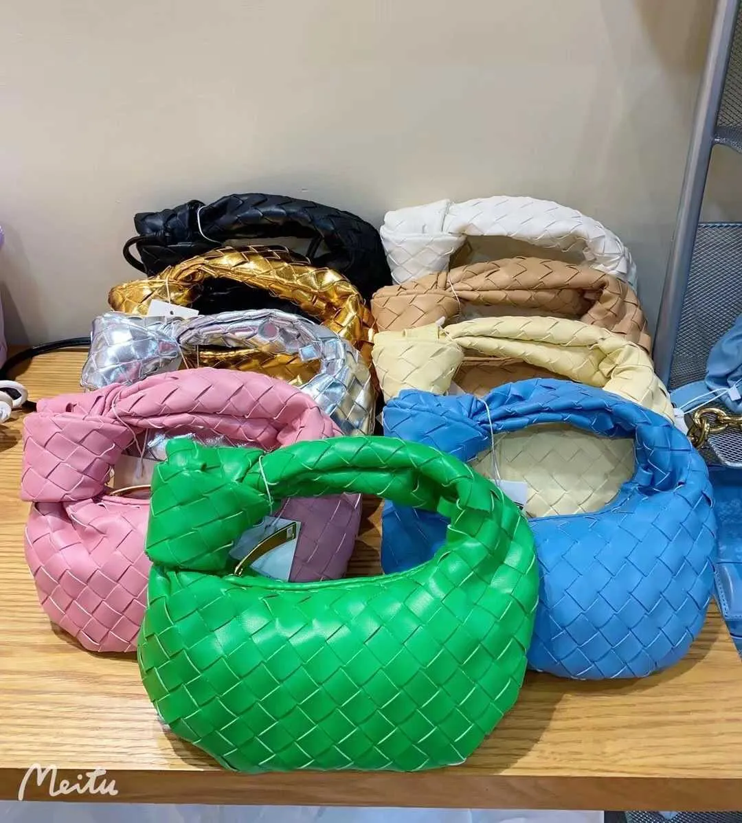 Mini top woven bag