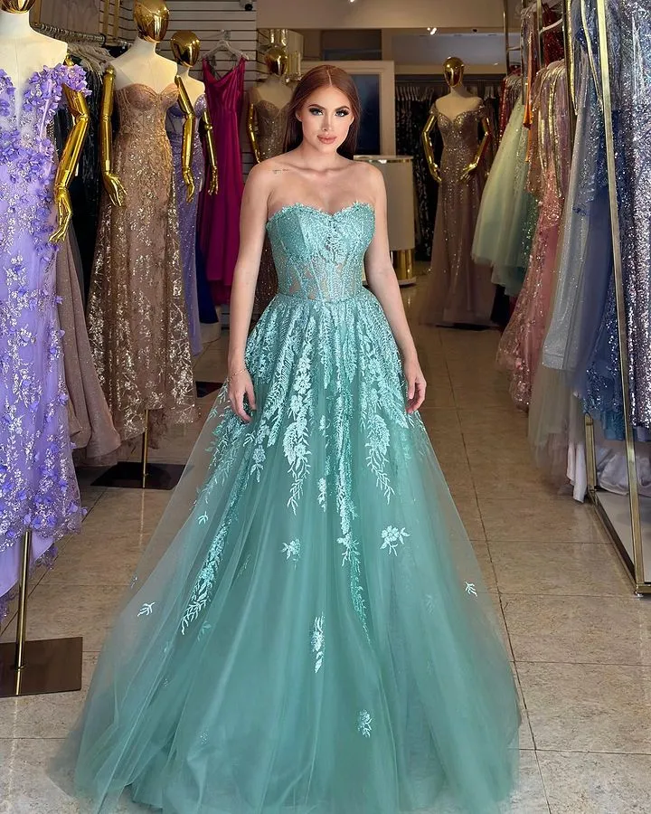 Celebrity party cheap wear gowns