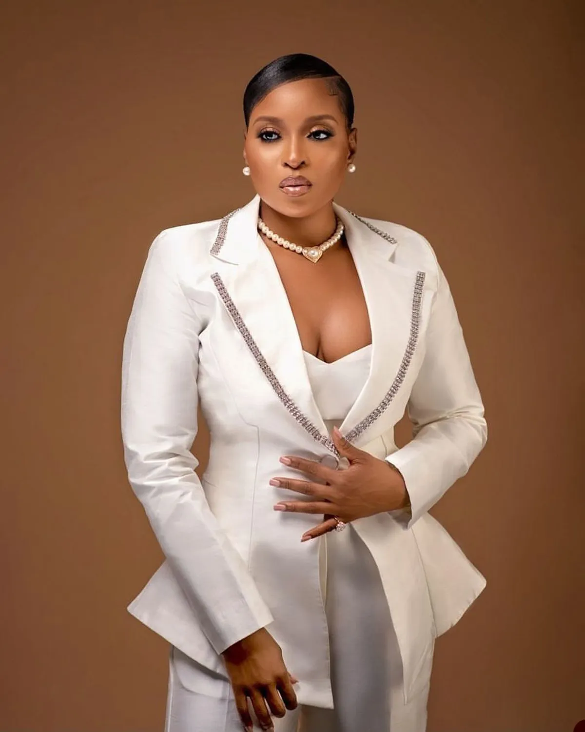 Ladies white tuxedo clearance suit